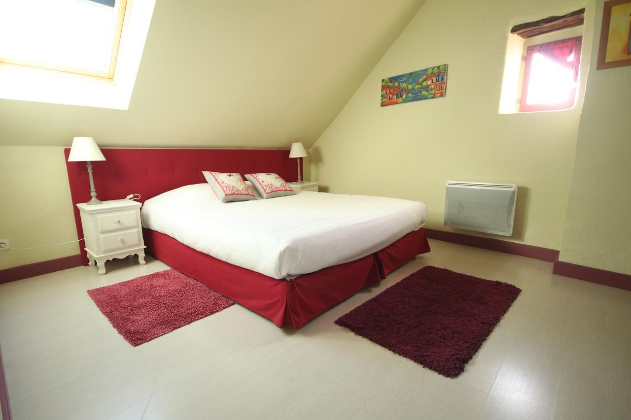 Chambres D'Hotes Les Delices De La Roche Louresse-Rochemenier Eksteriør billede